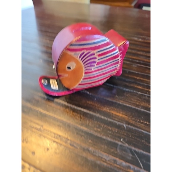 VINTAGE LEATHER EMBOSSED FISH BANK - Picture 3 of 6